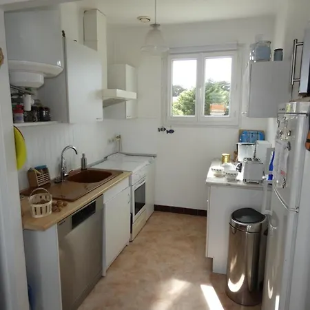 Familial A 50m De La - 2 Chambres, Balcon, Animaux Acceptes, Parking Privatif - Fr-1-540-291 *