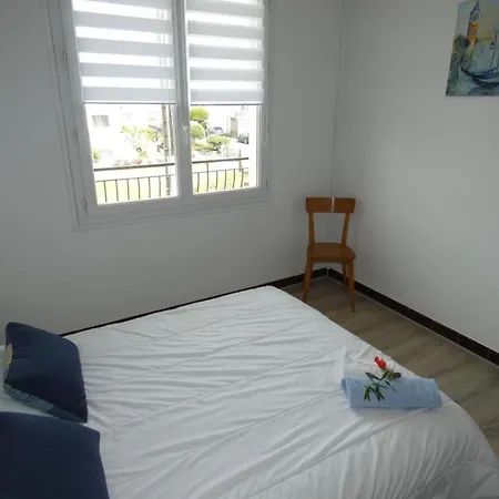 Familial A 50m De La - 2 Chambres, Balcon, Animaux Acceptes, Parking Privatif - Fr-1-540-291