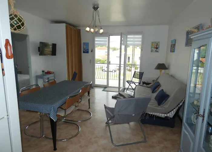 Familial A 50m De La - 2 Chambres, Balcon, Animaux Acceptes, Parking Privatif - Fr-1-540-291